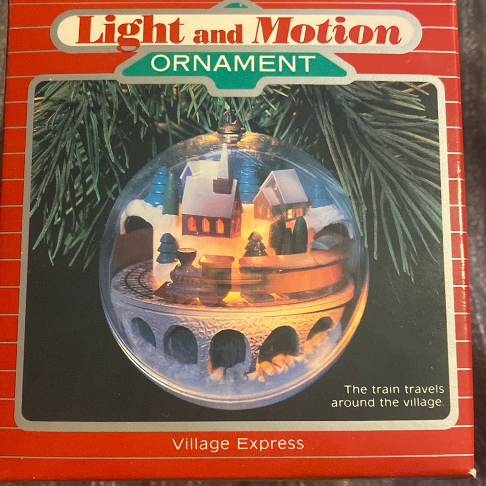 Light and Motion “Village Express” Hallmark NIB